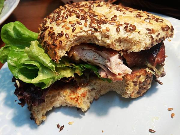 16-05-18-09-05-21-012_deco.jpg 16-05-18-09-05-21-012_deco.jpg