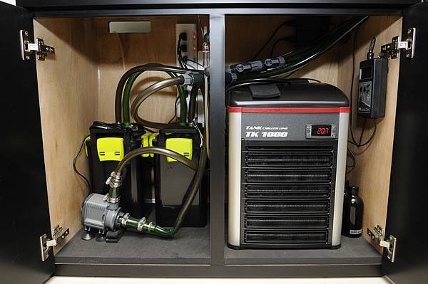 2019-03-16 TECO冷卻機TK1000 - 置於底櫃空間參考