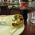 Greece_希臘必吃Pita , 就是台灣的沙威瑪