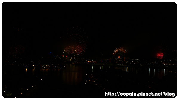 2009 sydney fireworks 12pm