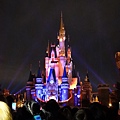 迪士尼-城堡煙火燈光秀