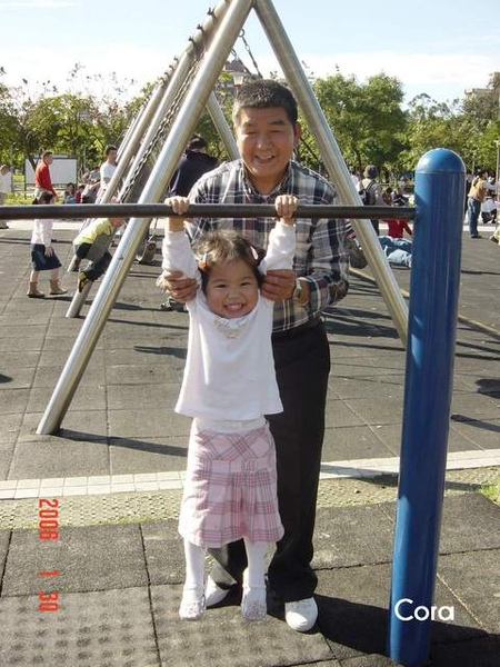 大安森林公園－吊單槓