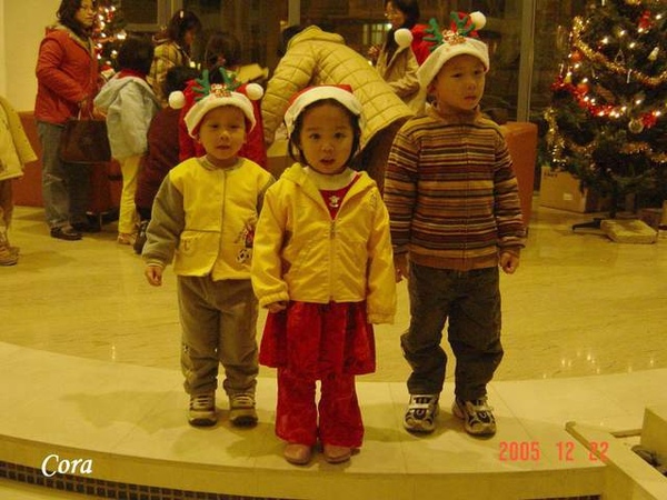 耶誕晚會準備開始囉