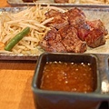 SATOU賣松板牛肉和神戶牛肉