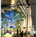 拖著行李終於抵達今晚下榻的飯店了
