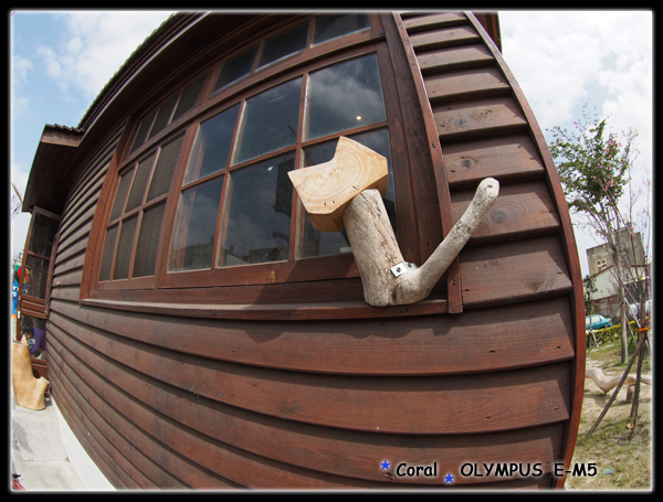 以後出門又多一種風格可以玩了~~~