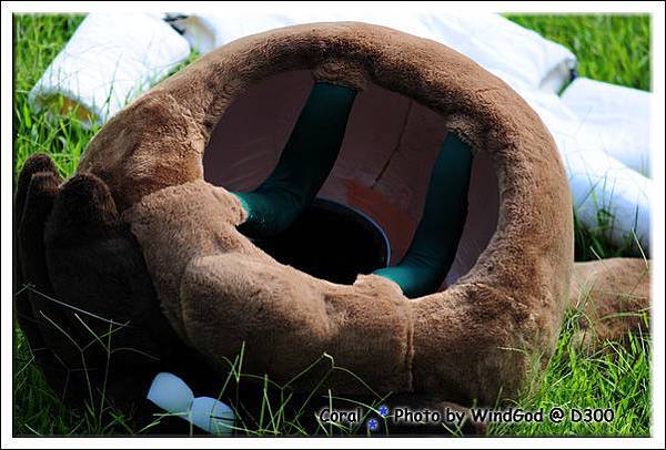 裡面暗藏安全帽呢