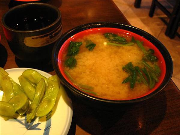 吉田日本料理。味噌湯