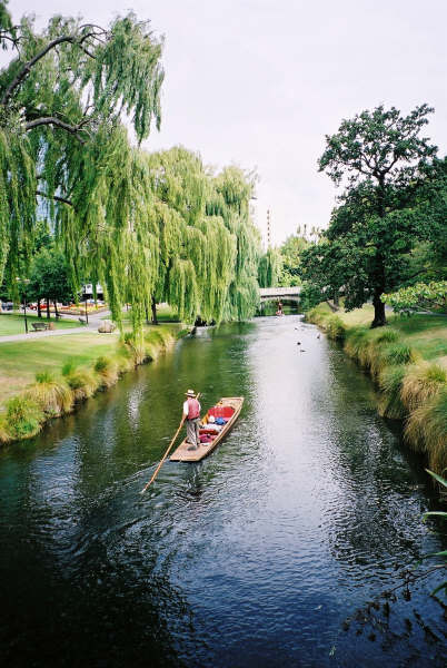 F1000035-Avon river, Christchurch.jpg