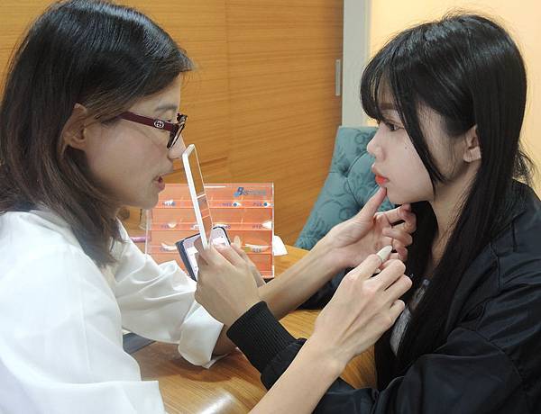 台中墊下巴手術|台中下巴整形|菲仕美診所 台中墊下巴手術|台中下巴整形|菲仕美診所