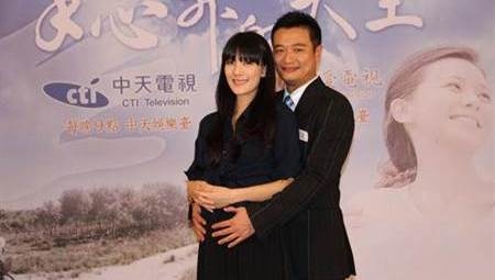 00林佑星深夜向圈內友人證實與結婚3年的張晏菻已離婚