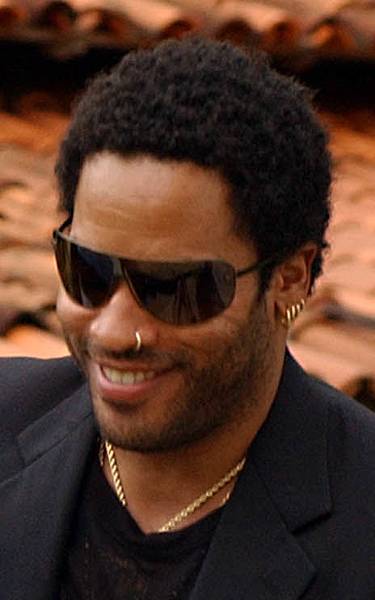 Lenny_Kravitz_(Brasilia,_2005)