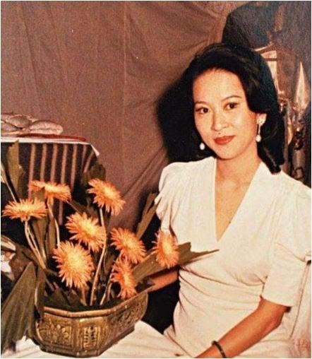 一個舞女的故事 草湳里 老頭談性 痞客邦 一個舞女的故事 草湳里 老頭談性 痞客邦