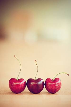 heart sharped cherries