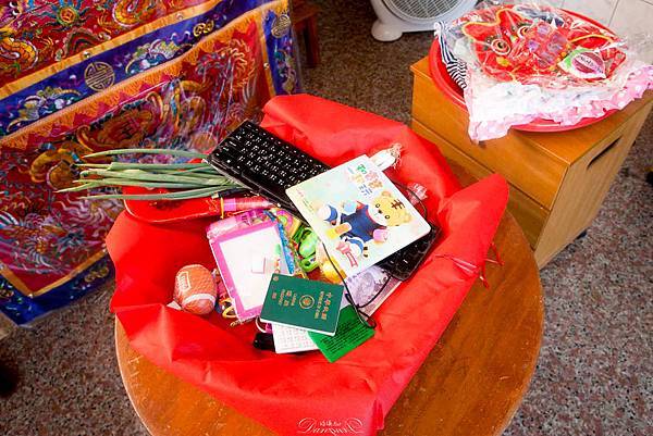 0007抓周儀式.jpg 0007抓周儀式.jpg