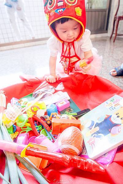 0189抓周儀式.jpg 0189抓周儀式.jpg