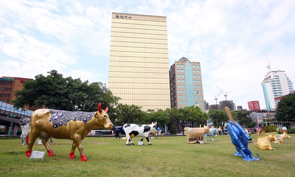 2021國際奔牛藝術EXPO台灣巡展從台灣首發、亞太輸出，「世界大使牛」+「野生救援牛」+「台灣在地牛」-「CowParade Art  EXPO」.jpg