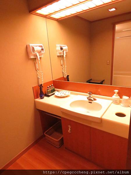 IMG_2100.JPG IMG_2100.JPG