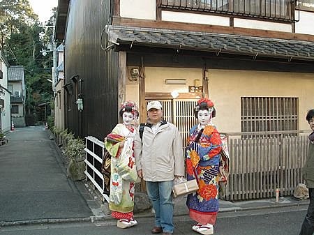 1212 GeiSha on the way to 清水寺