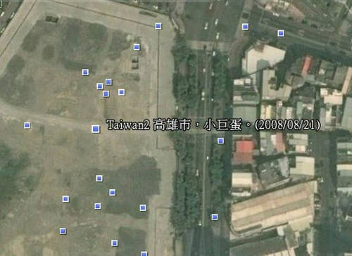 Google_Earth 5.0-時間軸調整至2002年,可以看見現在的漢神巨蛋原址是一大片空地.jpg Google_Earth 5.0-時間軸調整至2002年,可以看見現在的漢神巨蛋原址是一大片空地.jpg