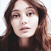 Ella Purnell 艾拉珀內爾