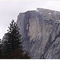 Half Dome 的頭都白了