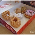 我們這幾天吃了不少 donuts