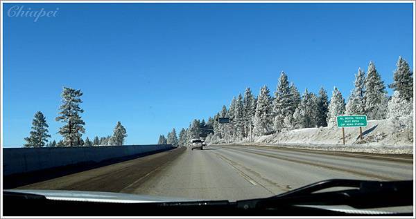 車窗外的氣溫約 17°F