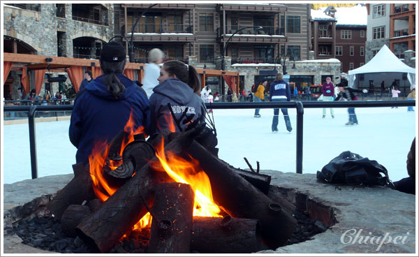 熊熊火焰與溜冰場