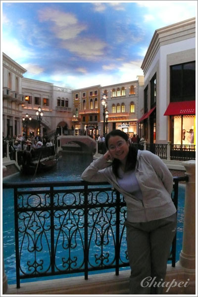 這樣照就看得出來那個天空有多假吧