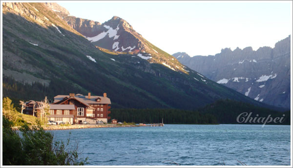 抵達 Many Glacier Hotel