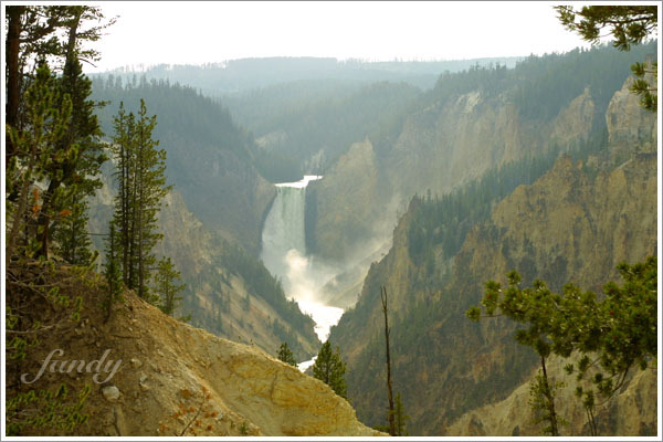 lower fall 及峽谷