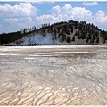 冒著藍煙的那個就是雅藍特別推薦的 Grand Prismatic Spring