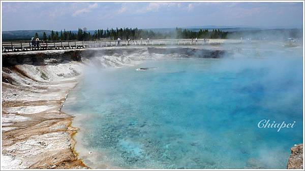 超大的....游泳池 :p