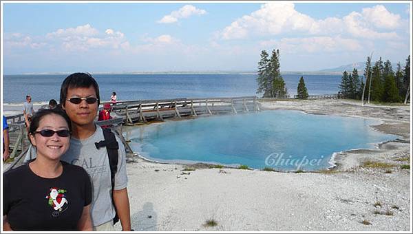 有泉有湖有藍天，很美吧