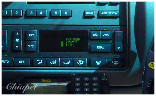 回鹽湖城的路上，氣溫竟然破 100 了...