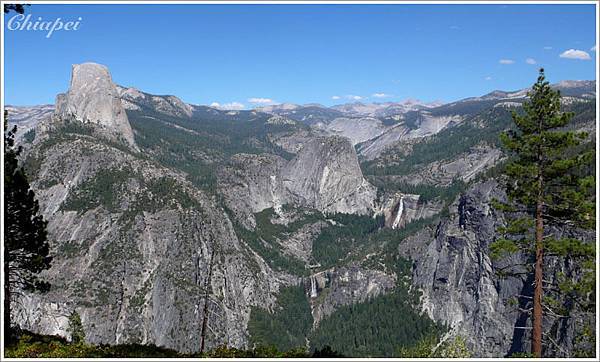 遙望 Nevada Fall 及 Vernal Fall