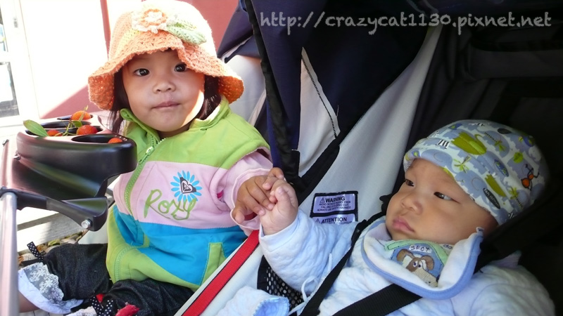 6/10 很愛護弟弟 6/10 很愛護弟弟