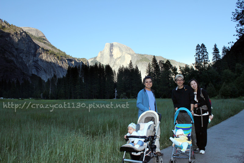 6/26 來到草原上散步