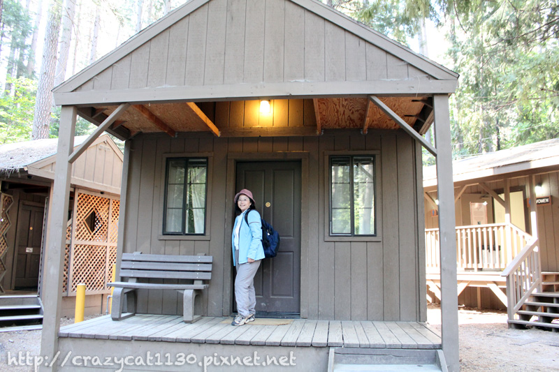 6/27 我們住的小木屋外觀