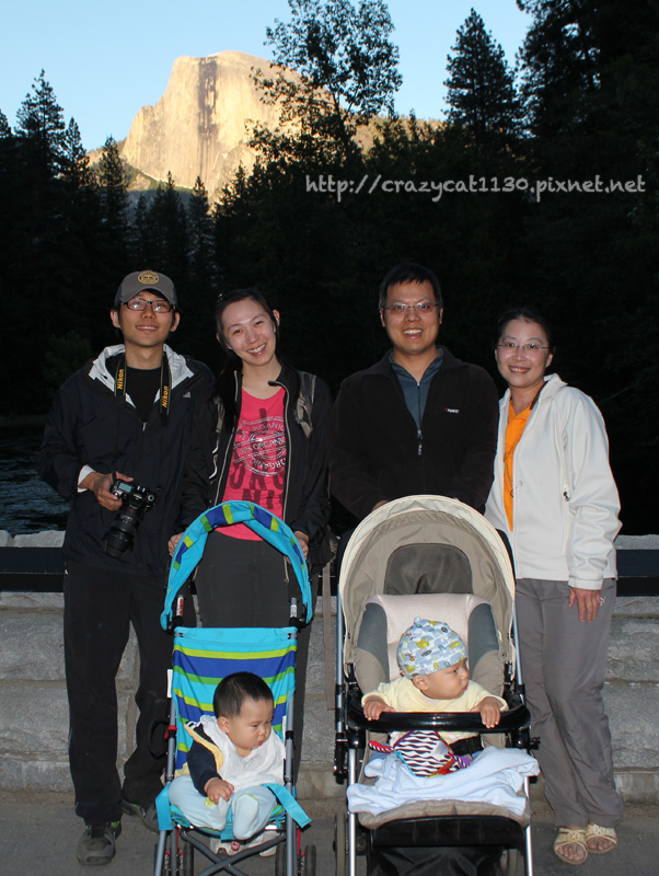 6/27 再照一次，總算把兩個寶寶都照進來了 :p