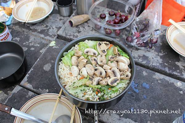 6/28 好漂亮的蘑菇青菜拉麵