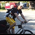 7/31 爸爸背Q寶騎車