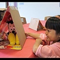 圖書館活動:幫填充娃娃做帳蓬