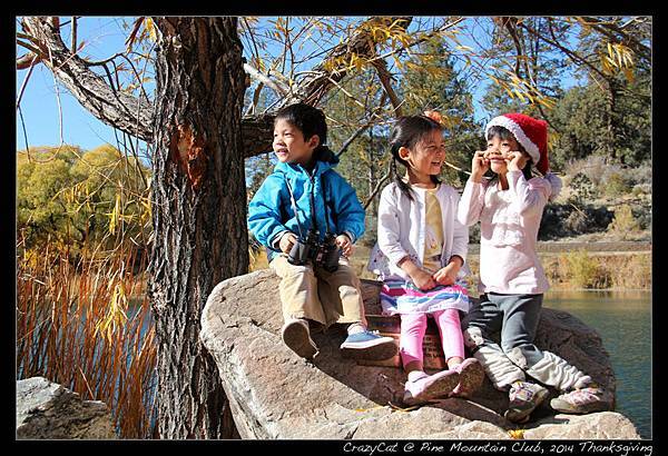 Allie寶被逗樂了