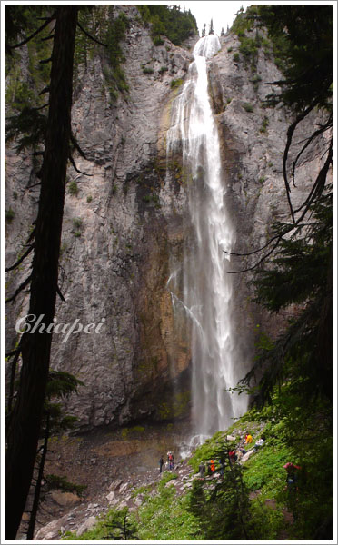 下午一點多回到慧星瀑布