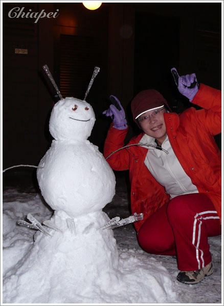 帶回旅館堆成小雪人
