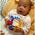 9/26 這個 teether 是我滿三個月的新玩具!