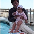 3/19 爸爸說明天等我買了游泳褲要帶我來玩水