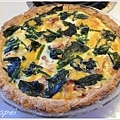 3/21 媽媽補做給爸爸的生日蛋糕 -- 培根菠菜quiche!